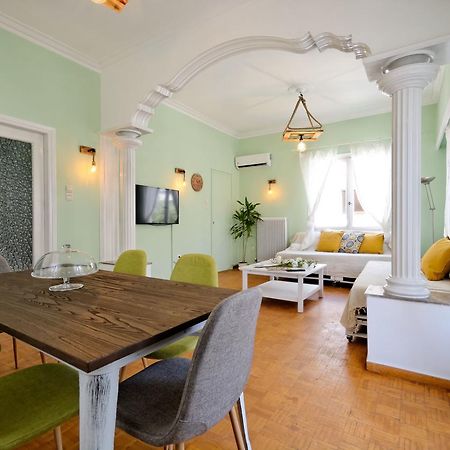 Kosta'S Cottage House Athene Buitenkant foto
