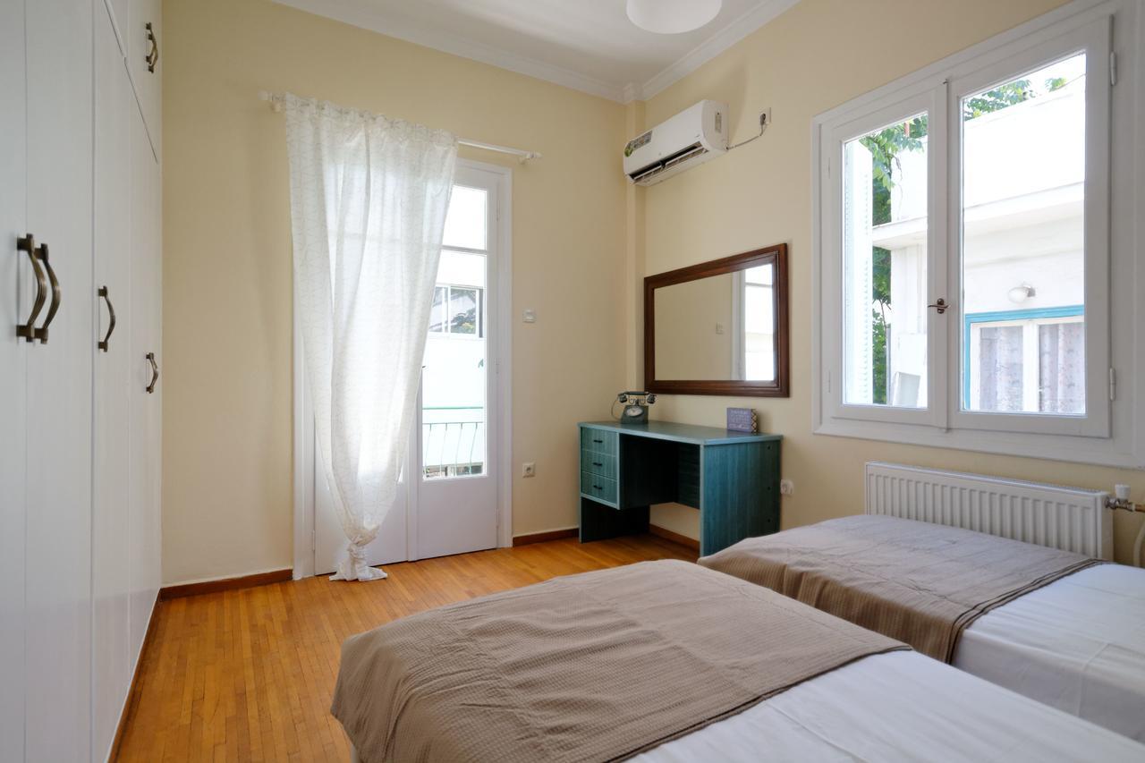 Kosta'S Cottage House Athene Buitenkant foto