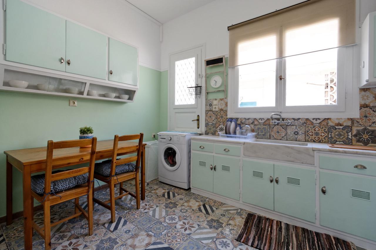 Kosta'S Cottage House Athene Buitenkant foto